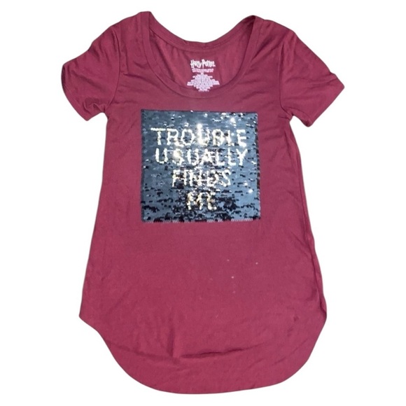 EUC Harry Potter Women’s XS Short Sleeved T-Shirt Maroon - Picture 2 of 5